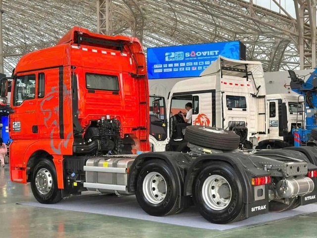 Động cơ công nghệ MAN (Đức) phù hợp di chuyển đường dài Động cơ công nghệ MAN (Đức) phù hợp di chuyển đường dài