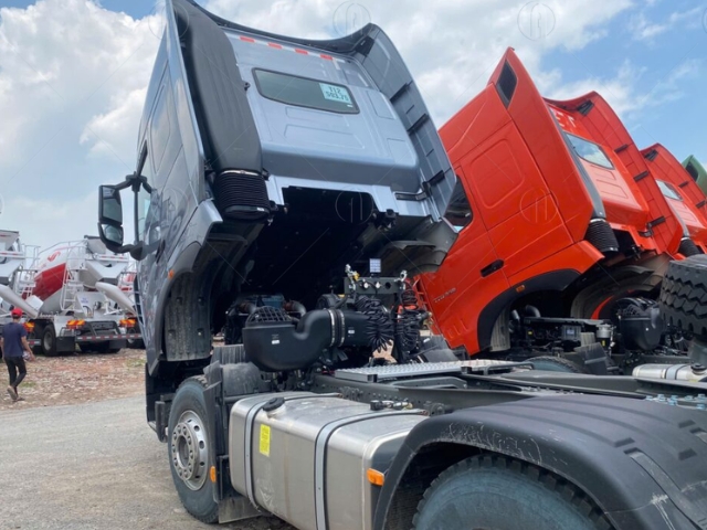 Xe đầu kéo Howo Sitrak TH7 440HP phù hợp cho các nhu cầu vận chuyển container và hàng hóa siêu trường Xe đầu kéo Howo Sitrak TH7 440HP phù hợp cho các nhu cầu vận chuyển container và hàng hóa siêu trường
