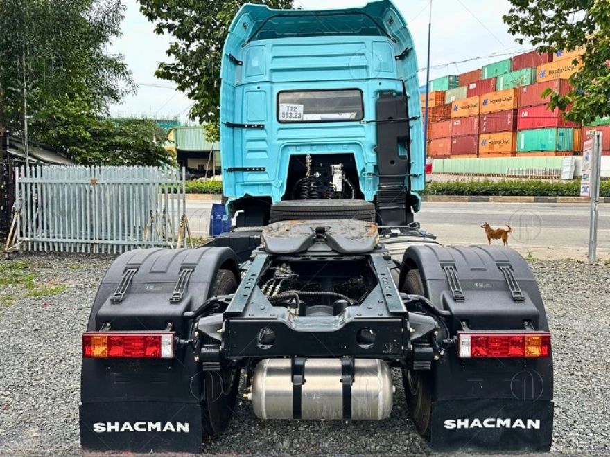 Xe đầu k&eacute;o Shacman H3000s 270HP tải trọng 33 tấn