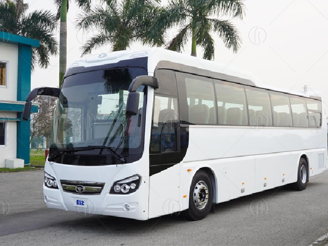  xe khách 47 chỗ ngồi daewoo gdw 6117 hkd có thân hình dài
