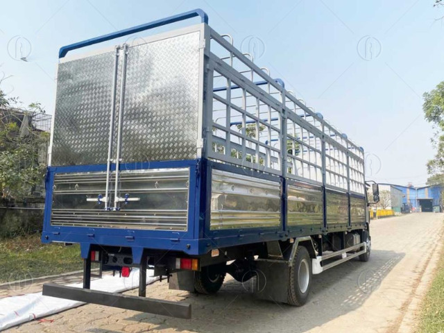 Khung gầm xe tải Chenglong M3 2 chân 200HP chịu tải vượt trội Khung gầm xe tải Chenglong M3 2 chân 200HP chịu tải vượt trội