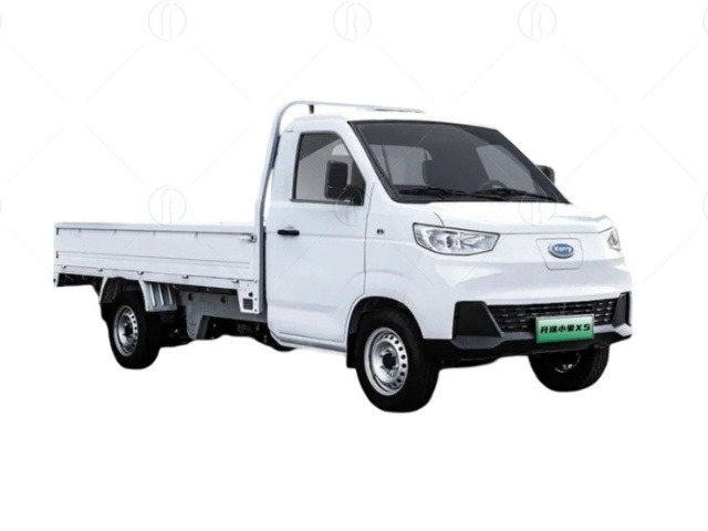 Ph&iacute;a trước sử dụng hệ thống treo MacPherson, ph&iacute;a sau l&agrave; hệ thống 5 l&aacute; nh&iacute;p 