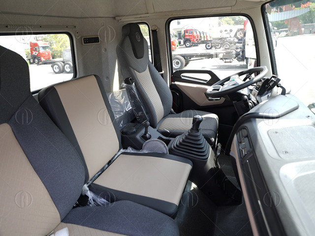 Cabin 3 chỗ ngồi thiết kế hiện đại Cabin 3 chỗ ngồi thiết kế hiện đại