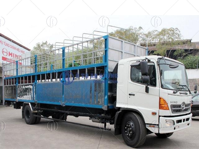 Xe tải Hino FG 7T5 th&ugrave;ng mui bạt si&ecirc;u d&agrave;i 10m