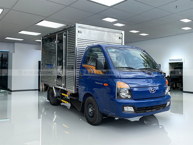 Xe tải Hyundai Porter H150 đã qua sử dụng thùng mui kín