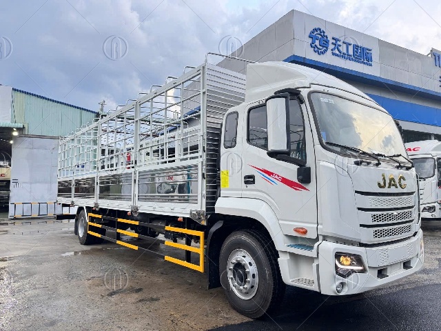Xe tải jac 8 tấn thùng mui bạt dài 9m9 Xe tải jac 8 tấn thùng mui bạt dài 9m9