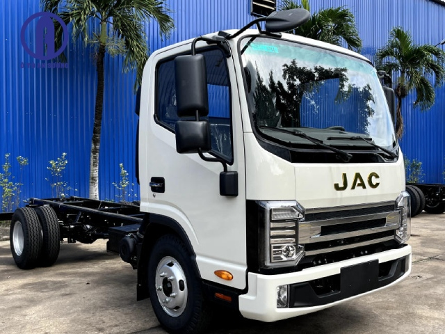 Hình: Xe tải JAC N200S E5 kiểu dáng đẹp, động cơ mạnh mẽ