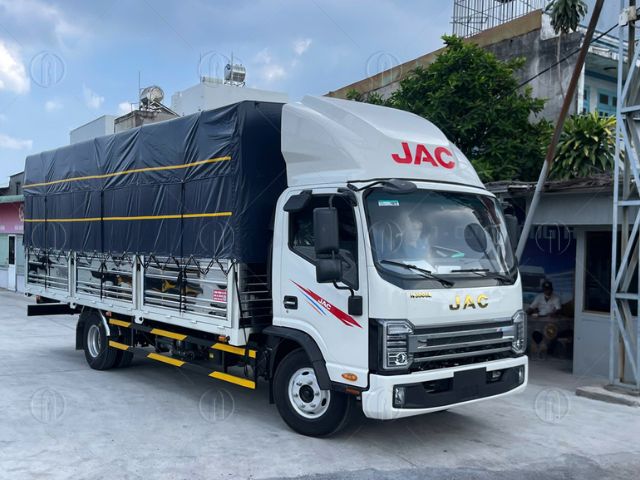 Li&ecirc;n hệ trực tiếp HOTLINE: 0909 039 481 nhận b&aacute;o gi&aacute; xe tải JAC N250SL E5 2t4