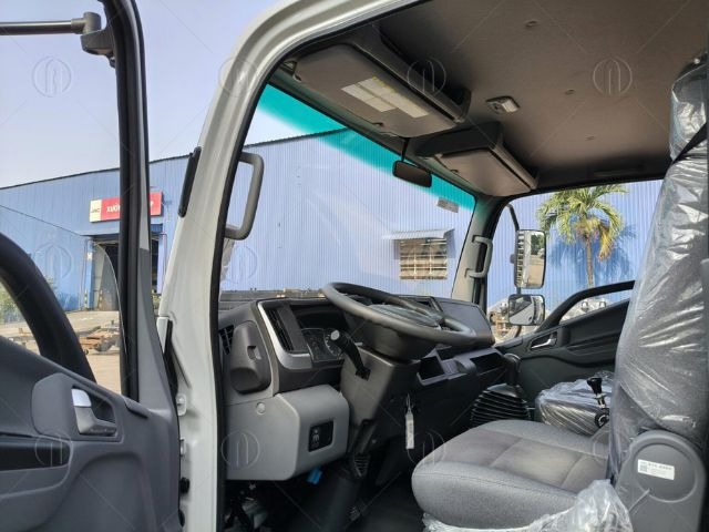 Cabin JAC N350SL E5 cao, tho&aacute;ng, thoải m&aacute;i khi đi đường d&agrave;i