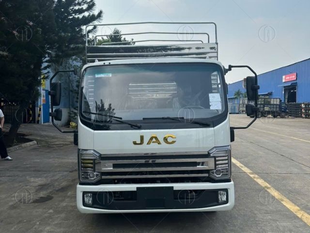 Ngoại h&igrave;nh gọn g&agrave;ng, logo thương hiệu nổi bật