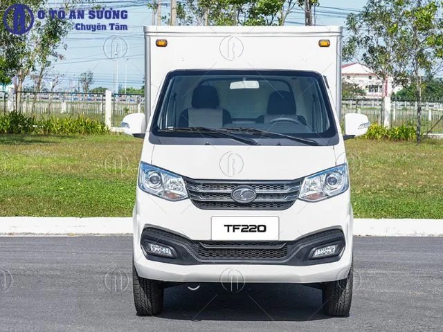 Đầu xe tải Thaco Frontier TF220 máy xăng thùng kín Đầu xe tải Thaco Frontier TF220 máy xăng thùng kín