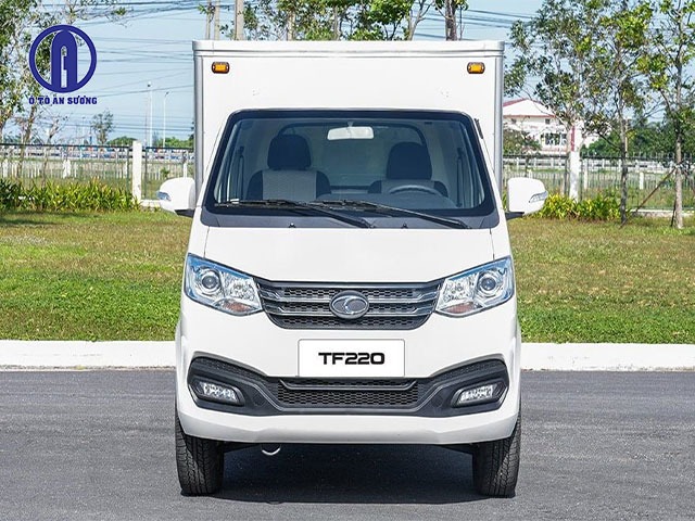 Xe tải Thaco TF220 nhỏ gọn tải trọng 990kg