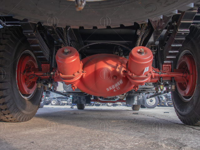 Hệ thống phanh hơi kh&iacute; n&eacute;n 2 buồng