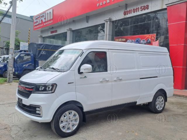 Th&acirc;n xe liền mạch với g&acirc;n dập nổi cứng c&aacute;p