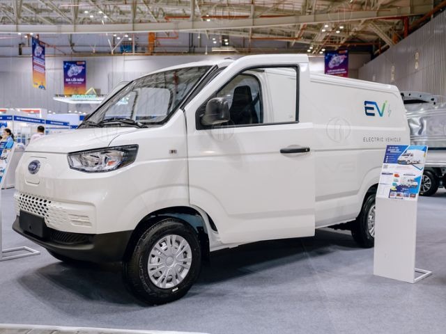 Ngoại thất hiện đại với khoảng 63% từ thép cường lực Ngoại thất hiện đại với khoảng 63% từ thép cường lực