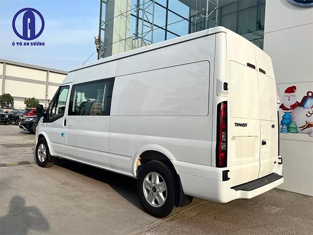 Xe tải van Ford Transit 3 chỗ ngồi cũ