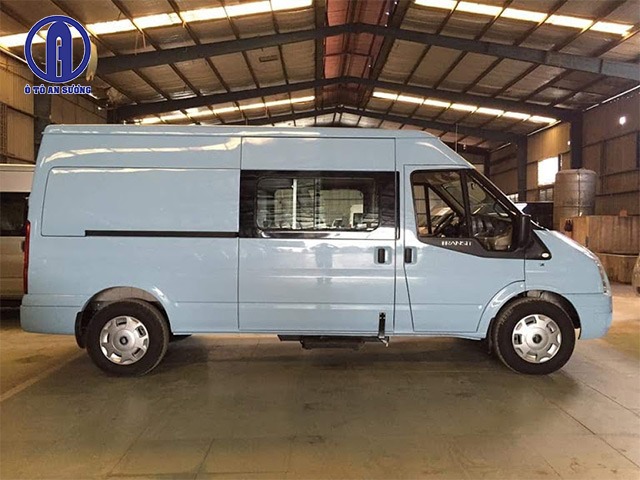 Xe tải van Ford Transit 6 chỗ ngồi cũ