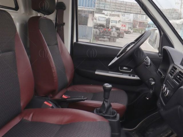 Nội thất hiện đại mang hơi hướng xe du lịch