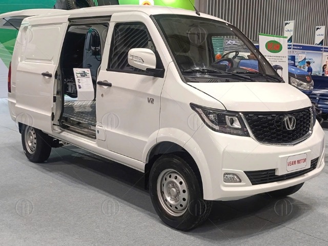 Xe van Veam VPT945 2 chỗ 945kg thu hút ngay từ ánh nhìn đầu tiên với ngoại hình khỏe khoắn