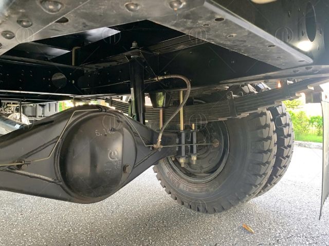 Khung gầm chassis chắc chắn, thiết kế dày dặn