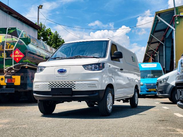 Xe van điện Karry E5 đã về tại Showroom Ô tô An Sương Xe van điện Karry E5 đã về tại Showroom Ô tô An Sương